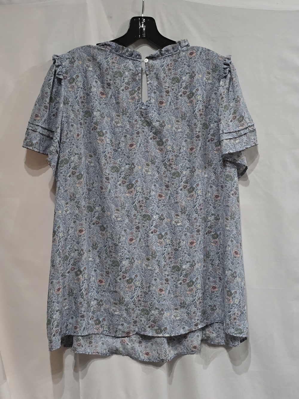Rose + Olive Blue Floral Top w/Delicate Tiered Ruffle Sleeves, Pleated Front XL - Picture 3 of 7